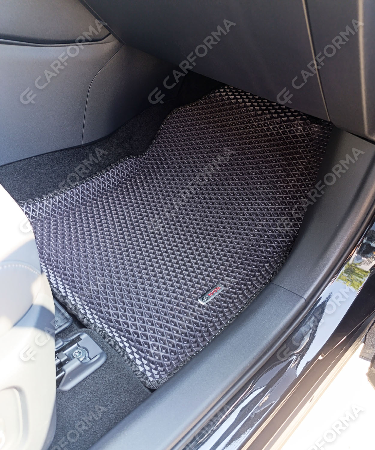 Водительские  коврики  Toyota Rav4 VI 2025&nbsp;-&nbsp;2026 в Ставрополе