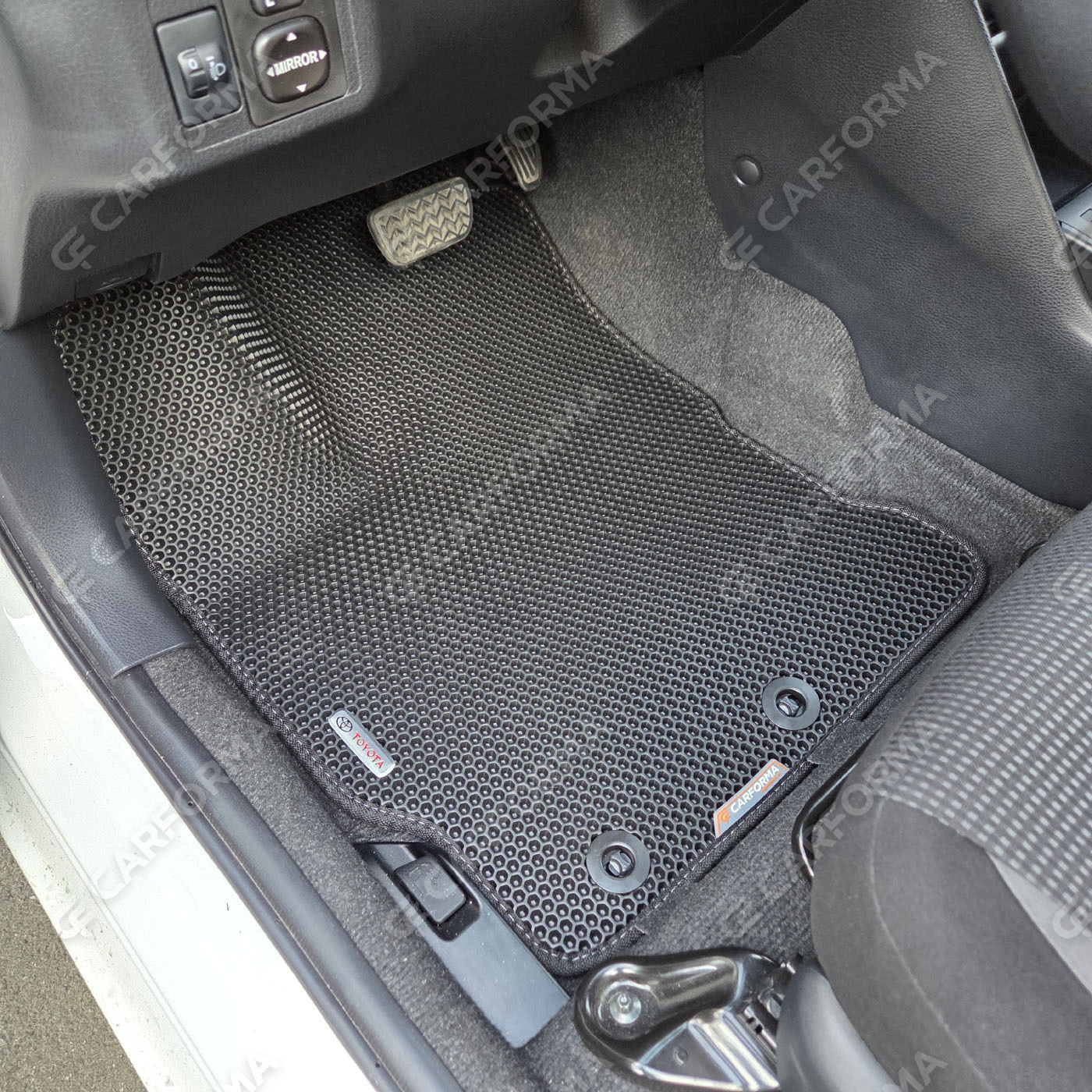 Водительские  коврики  Toyota Yaris L 2013&nbsp;-&nbsp;2026 в Ставрополе