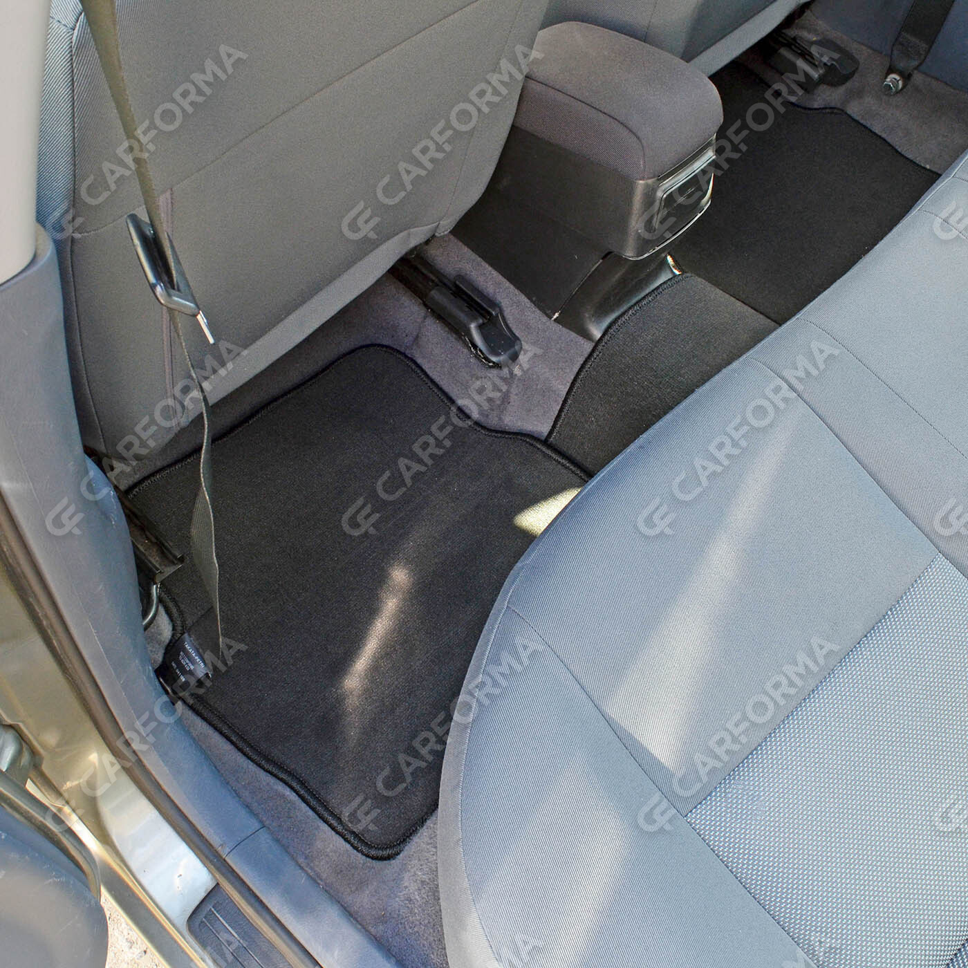 Коврики на Nissan Almera 2 (N16) 2000&nbsp;-&nbsp;2006 в Ставрополе