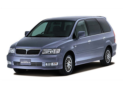 Коврики на Mitsubishi Chariot Grandis 1997 - 2003 в Ставрополе