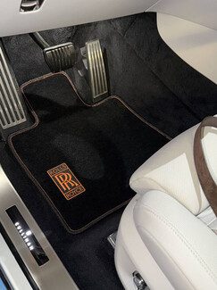Ворсовые коврики на Rolls-Royce Cullinan 2018 - 2026 в Ставрополе Ворсовые коврики на Rolls-Royce Cullinan 2018 - 2026 в Ставрополе