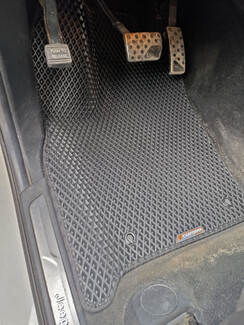 Ворсовые коврики на Jeep Grand Cherokee (WK2) 2010 - 2022 в Ставрополе Ворсовые коврики на Jeep Grand Cherokee (WK2) 2010 - 2022 в Ставрополе