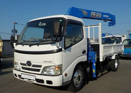 Коврики на Hino 300 I узкая кабина 1999 - 2015 в Ставрополе