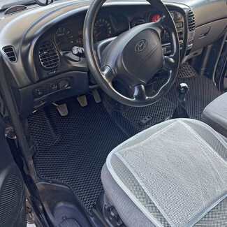 Водительские коврики Hyundai Starex 1996 - 2007 в Ставрополе Водительские коврики Hyundai Starex 1996 - 2007 в Ставрополе