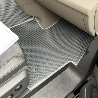 Ворсовые коврики на Volkswagen Multivan (T7) 2021 - 2026 в Ставрополе Ворсовые коврики на Volkswagen Multivan (T7) 2021 - 2026 в Ставрополе