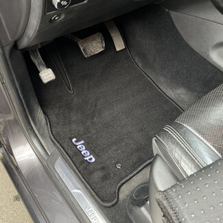 Ворсовые коврики на Jeep Grand Cherokee (WK2) 2010 - 2022 в Ставрополе Ворсовые коврики на Jeep Grand Cherokee (WK2) 2010 - 2022 в Ставрополе