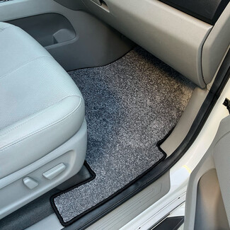 Ворсовые коврики на KIA Carnival III 7 мест 2014 - 2021 в Ставрополе Ворсовые коврики на KIA Carnival III 7 мест 2014 - 2021 в Ставрополе