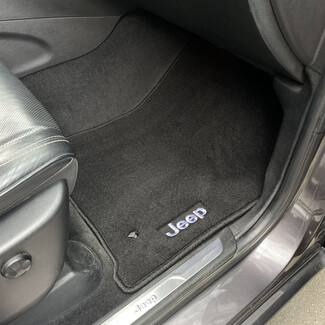 Ворсовые коврики на Jeep Grand Cherokee (WK2) 2010 - 2022 в Ставрополе Ворсовые коврики на Jeep Grand Cherokee (WK2) 2010 - 2022 в Ставрополе