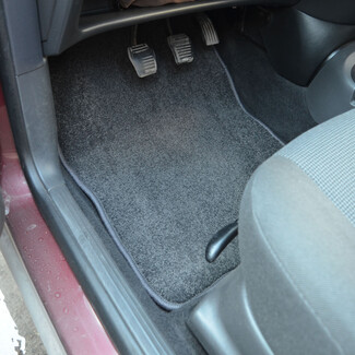 Коврики на Ford Focus I 1998 - 2005 в Ставрополе Коврики на Ford Focus I 1998 - 2005 в Ставрополе